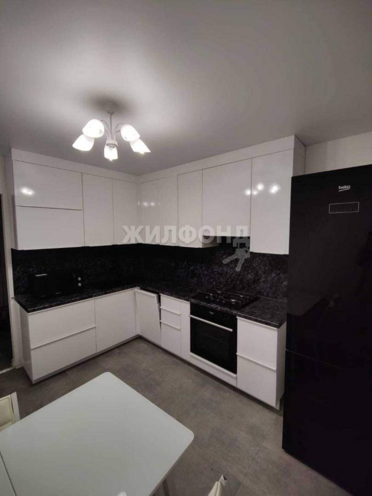 3-комн квартира Моисеева улица, д.15