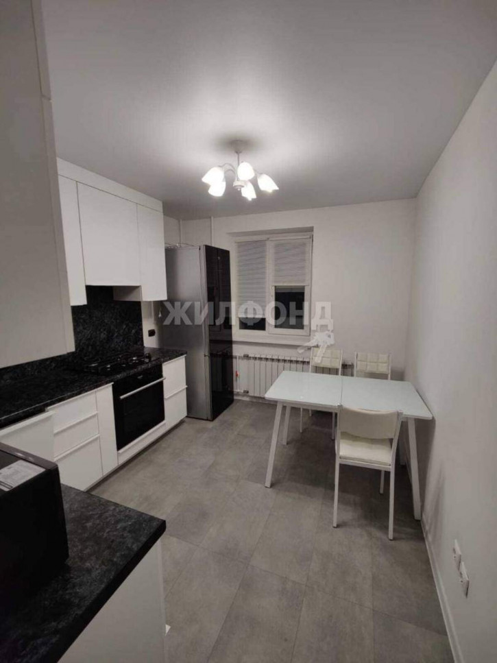 3-комн квартира Моисеева улица, д.15