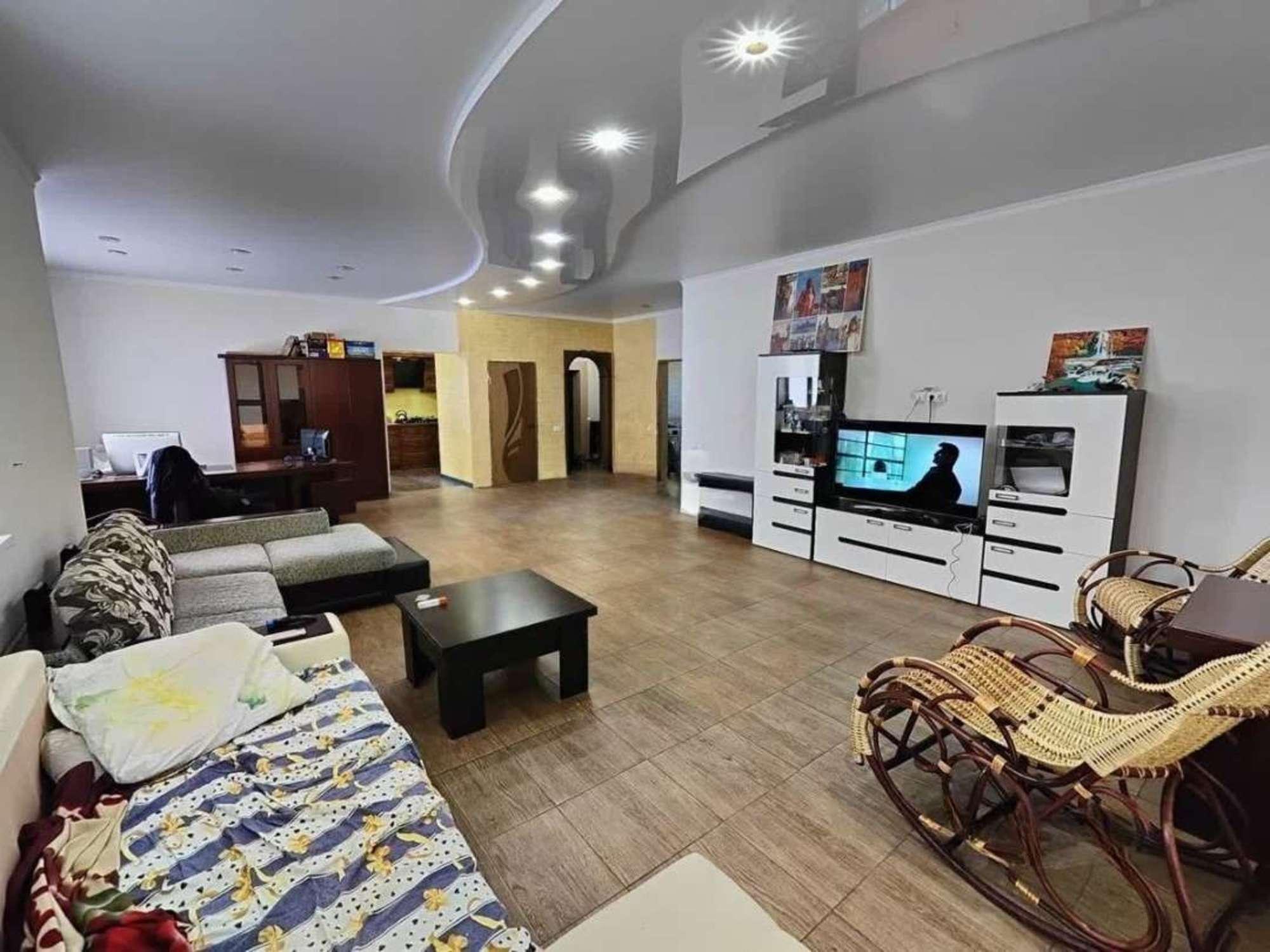 Купить дачу, дом, коттедж за 8 400 000 рублей на Энергетиков улица