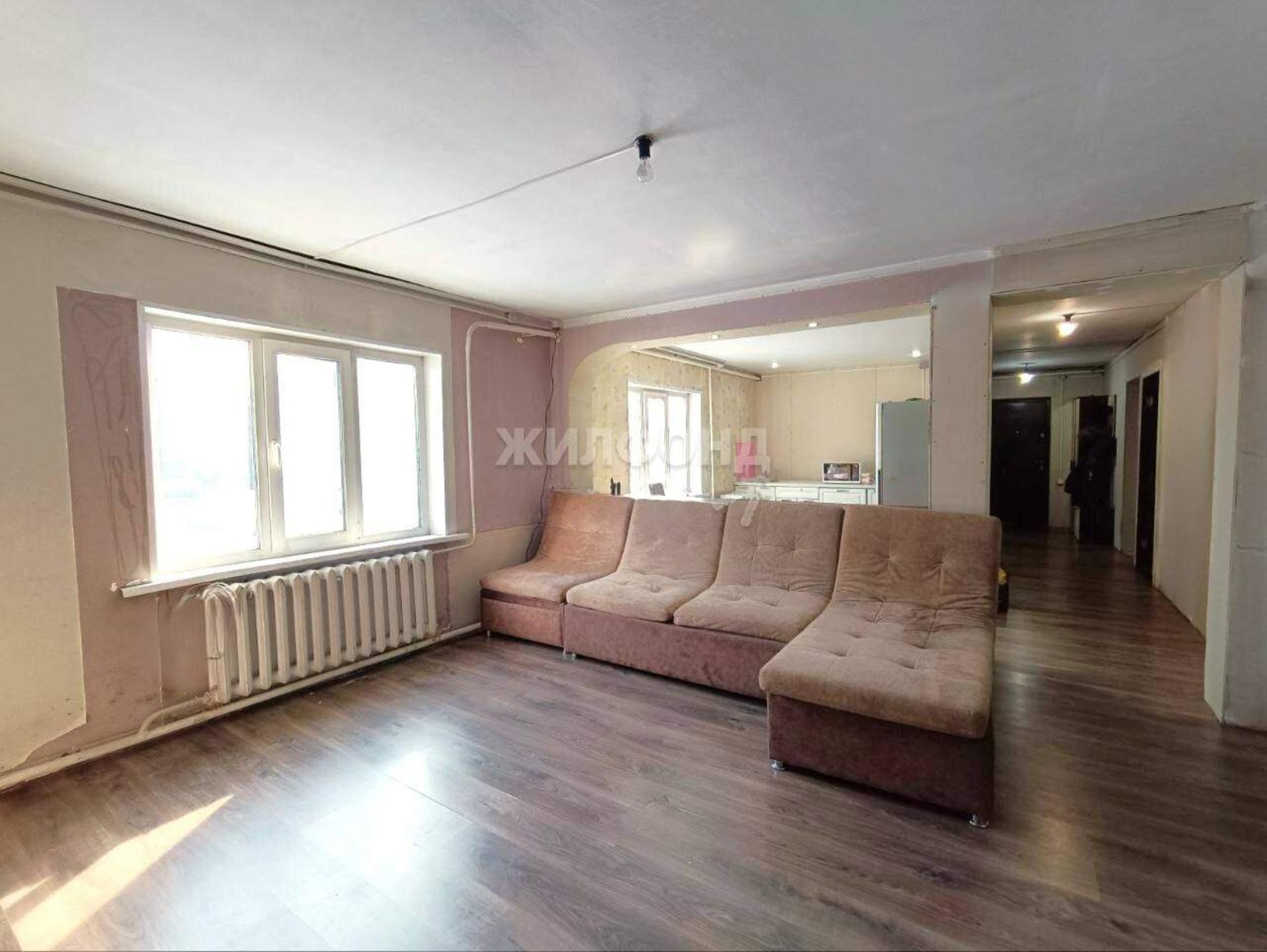 Купить дачу, дом, коттедж за 11 000 000 рублей на Листвянка улица