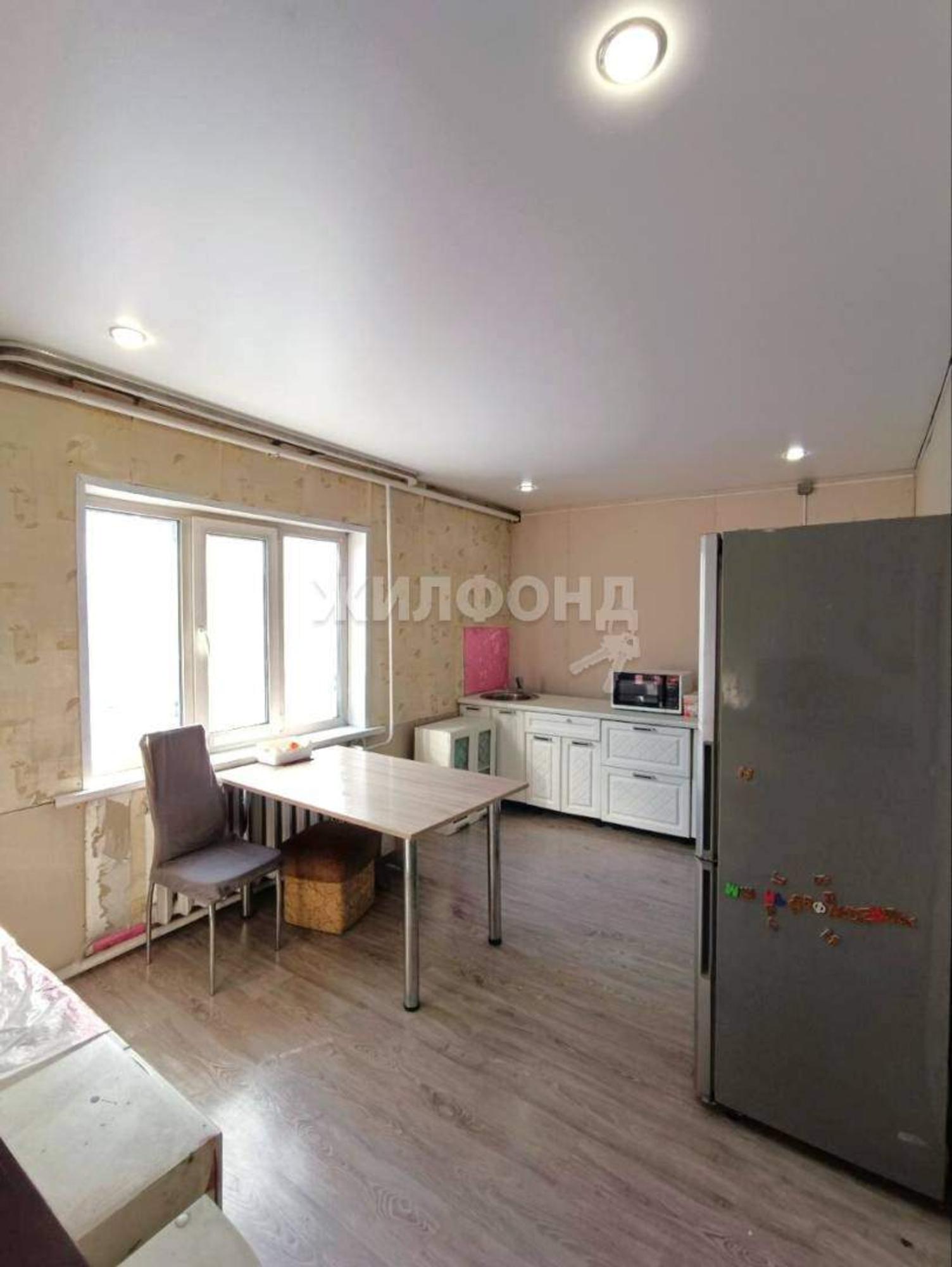 Купить дачу, дом, коттедж за 11 000 000 рублей на Листвянка улица