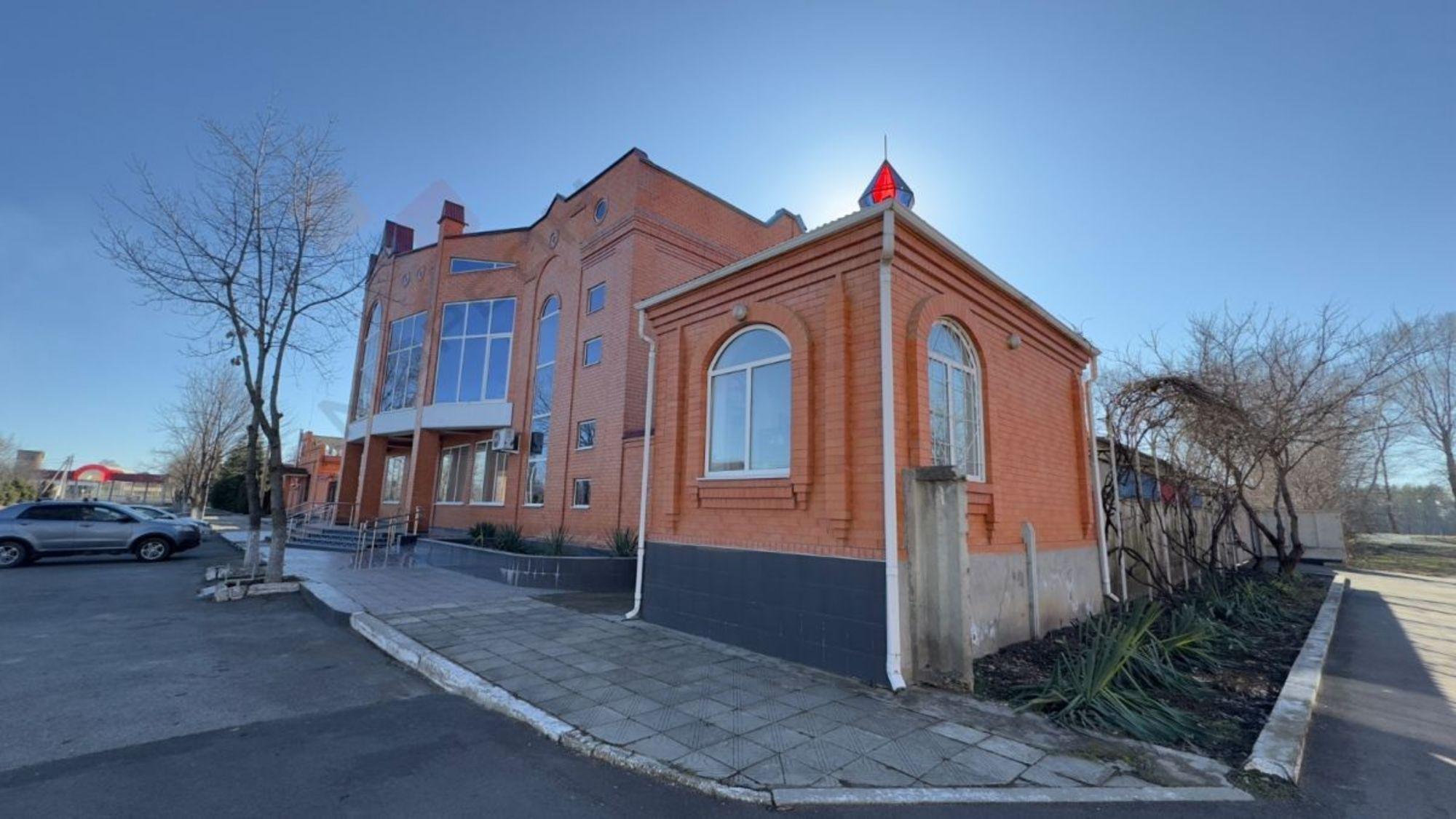 Купить торговое помещение за 33 000 000 рублей на Международная ул