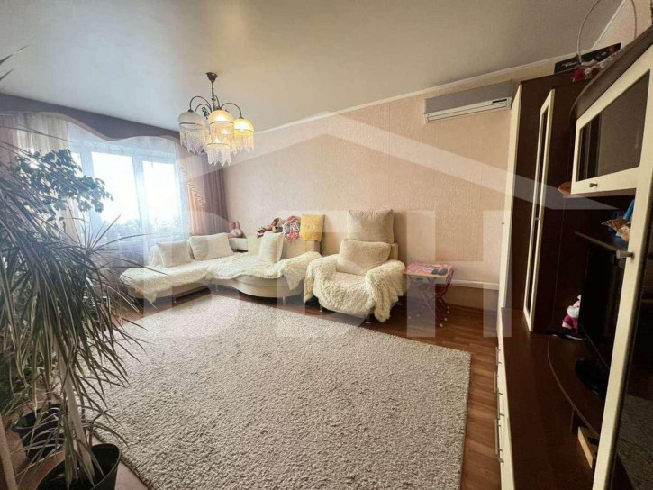 2-комн квартира 9 Января улица, 298кА 2-комн квартира 9 Января улица, 298кА
