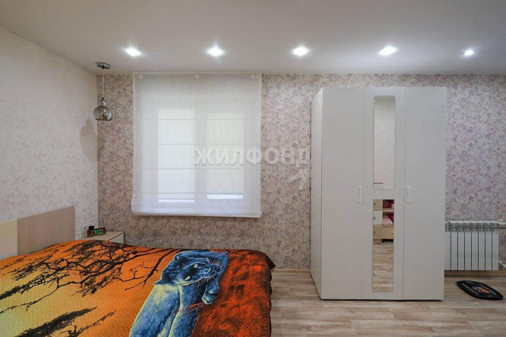 4-комн квартира Невельского улица, д.85 4-комн квартира Невельского улица, д.85