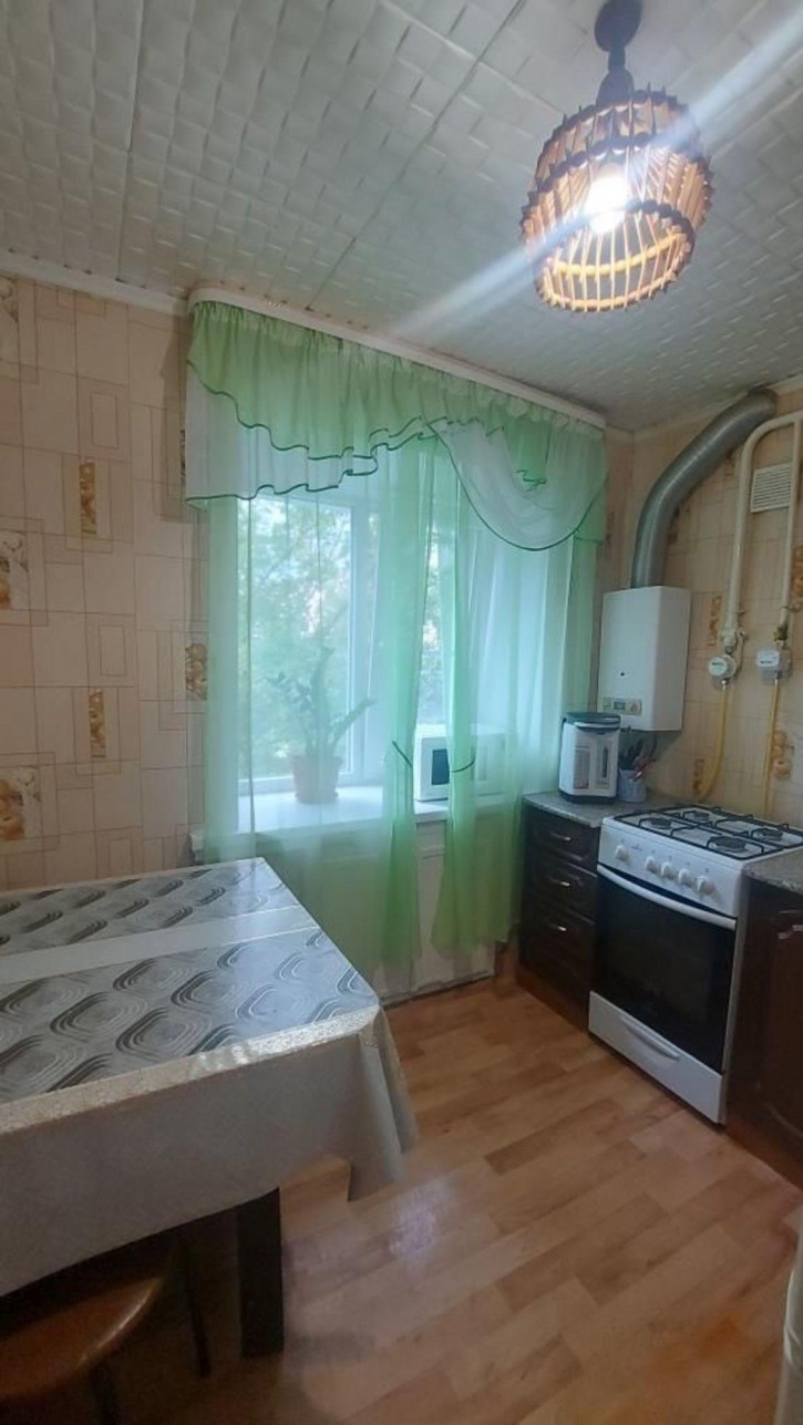 1-комн квартира Павлюхина ул, 101