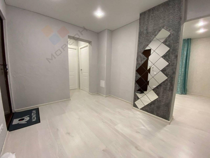 2-комн квартира 9-я Тихая ул, 11