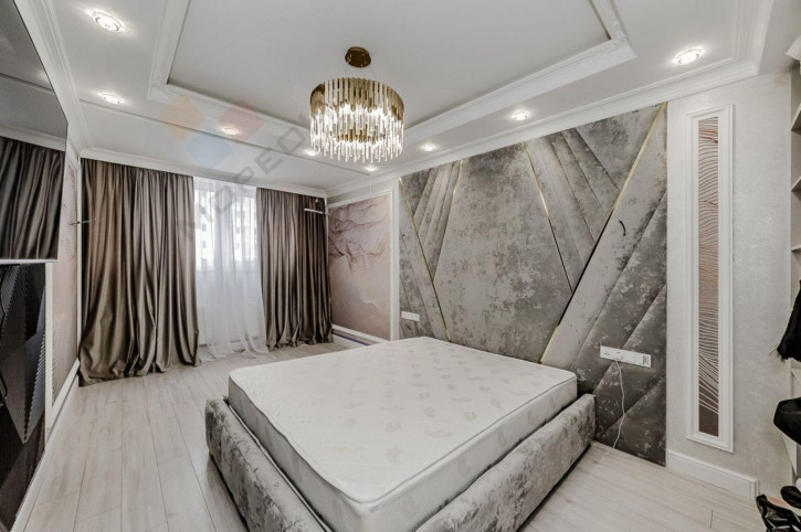 2-комн квартира Заполярная ул, 39к5