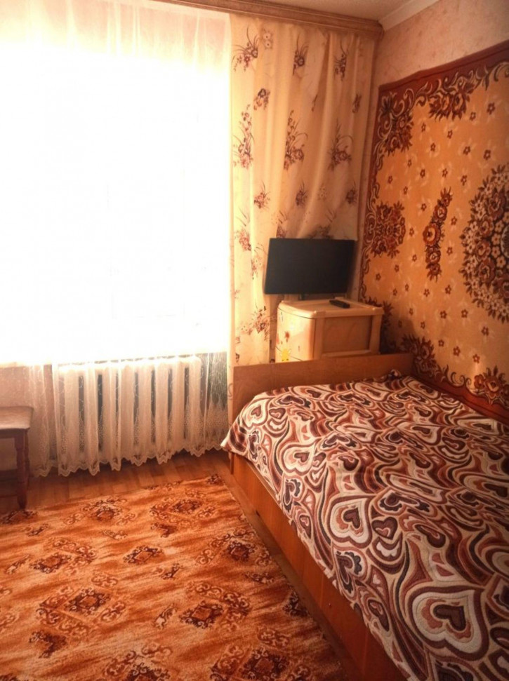 3-комн квартира Александра Зверева ул, 28