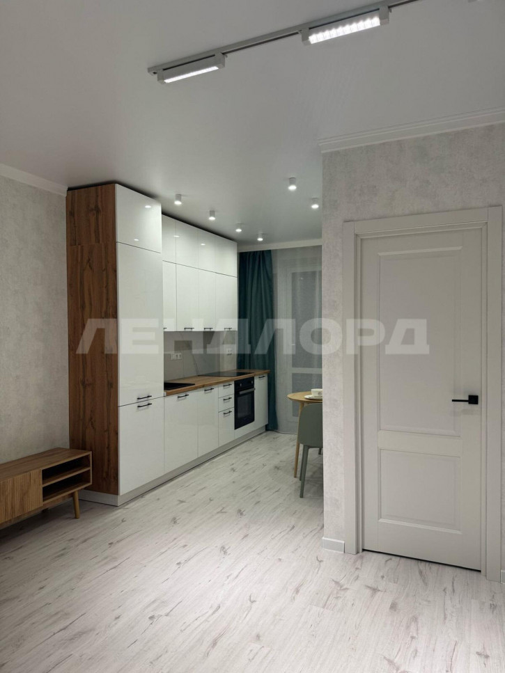 2-комн квартира улица Ларина, 45с6