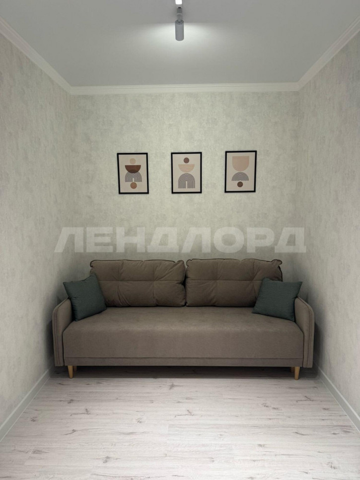 2-комн квартира улица Ларина, 45с6