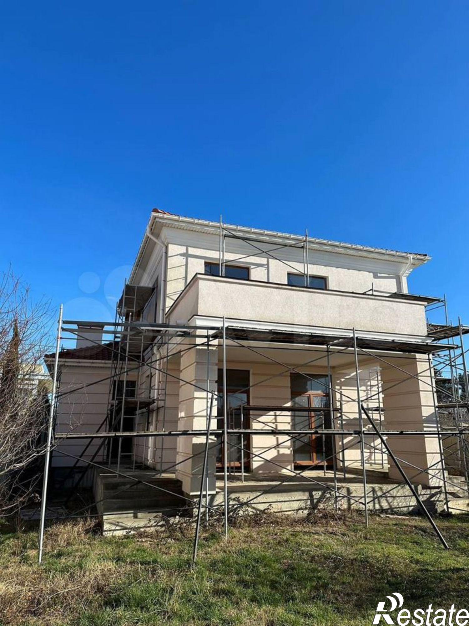 Купить дачу, дом, коттедж за 48 500 000 рублей на набережная Андрея Первозванного, д.77