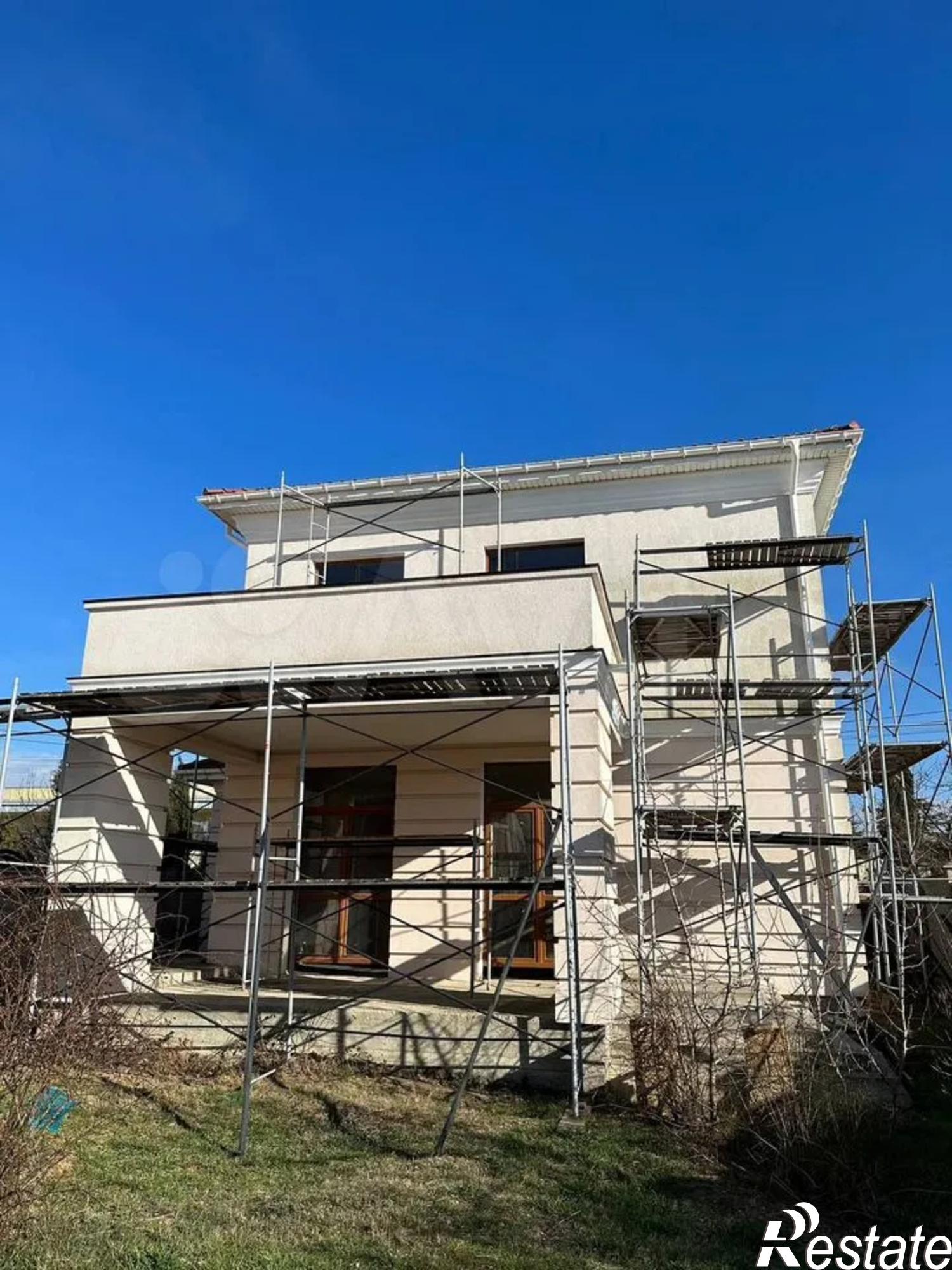 Купить дачу, дом, коттедж за 48 500 000 рублей на набережная Андрея Первозванного, д.77