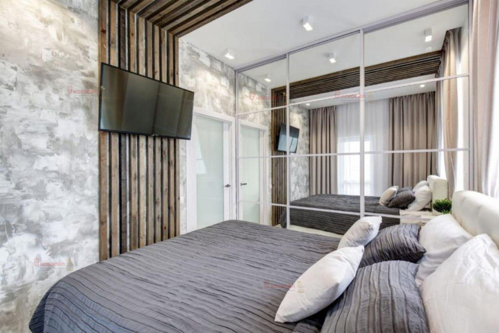 1-комн квартира Среднеуральская 9