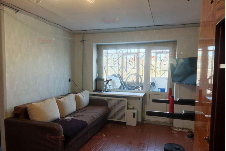 3-комн квартира 40-летия Октября 38/а