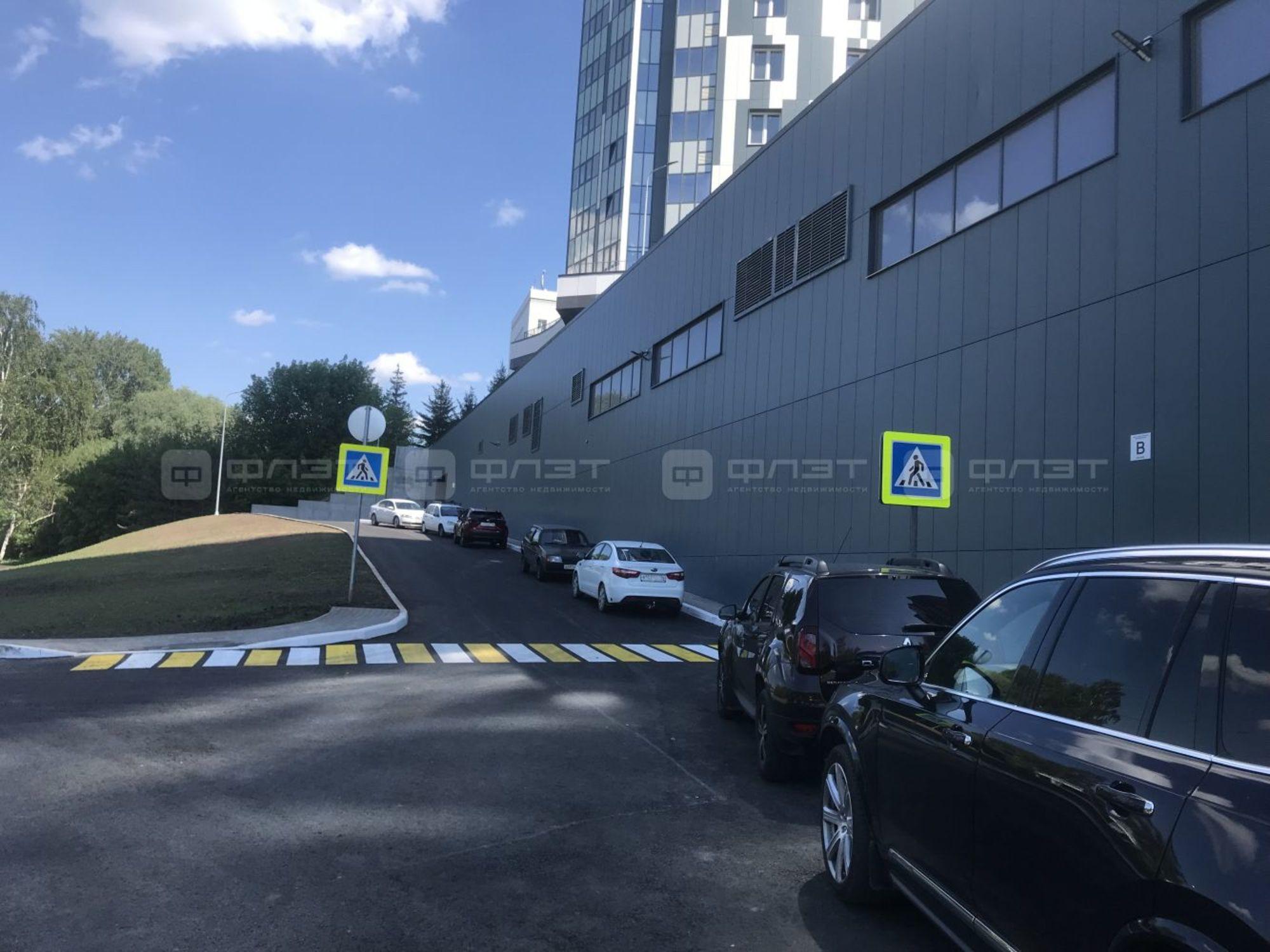 Купить торговое помещение за 40 250 000 рублей на ул. Танковая, дом 2