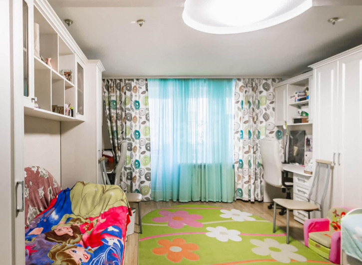 2-комн квартира улица Возрождения, 32