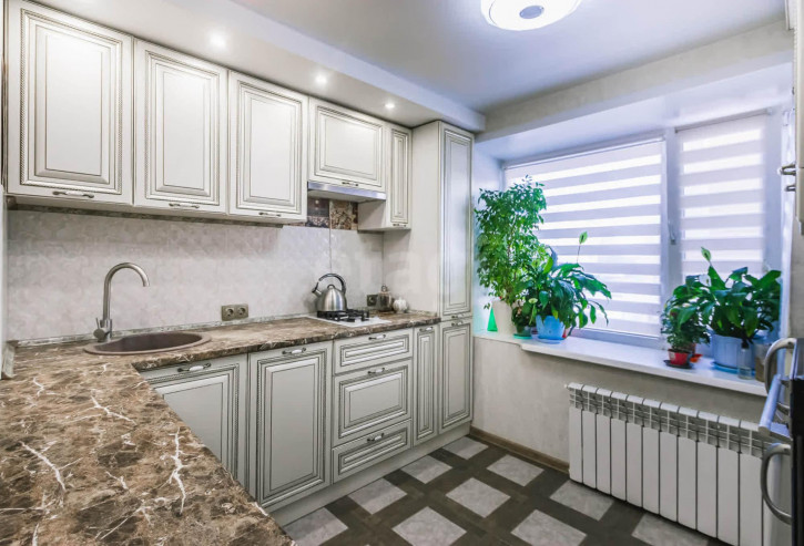 2-комн квартира улица Возрождения, 32