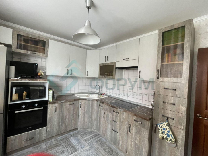 2-комн квартира Краснозвездная ул, 35