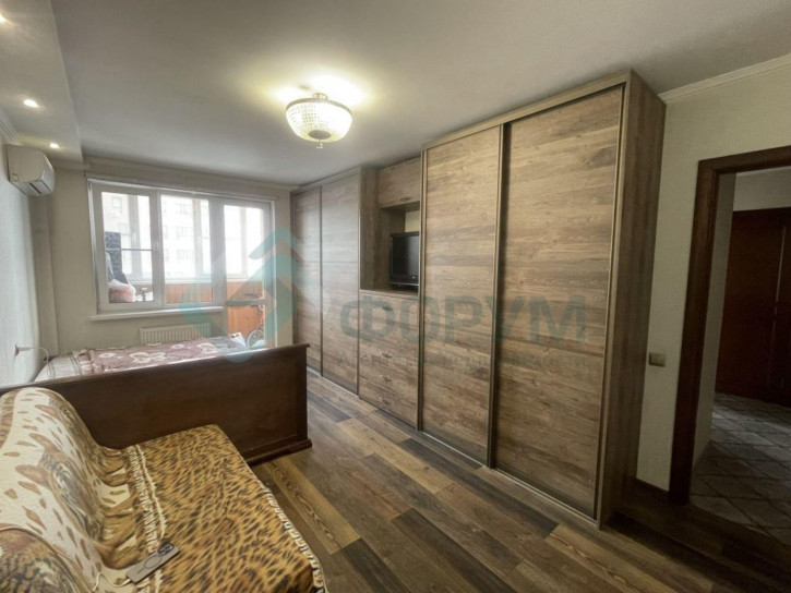 2-комн квартира Краснозвездная ул, 35