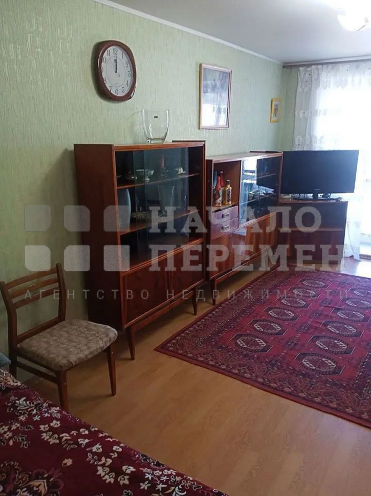 3-комн квартира Челюскинцев ул, 44