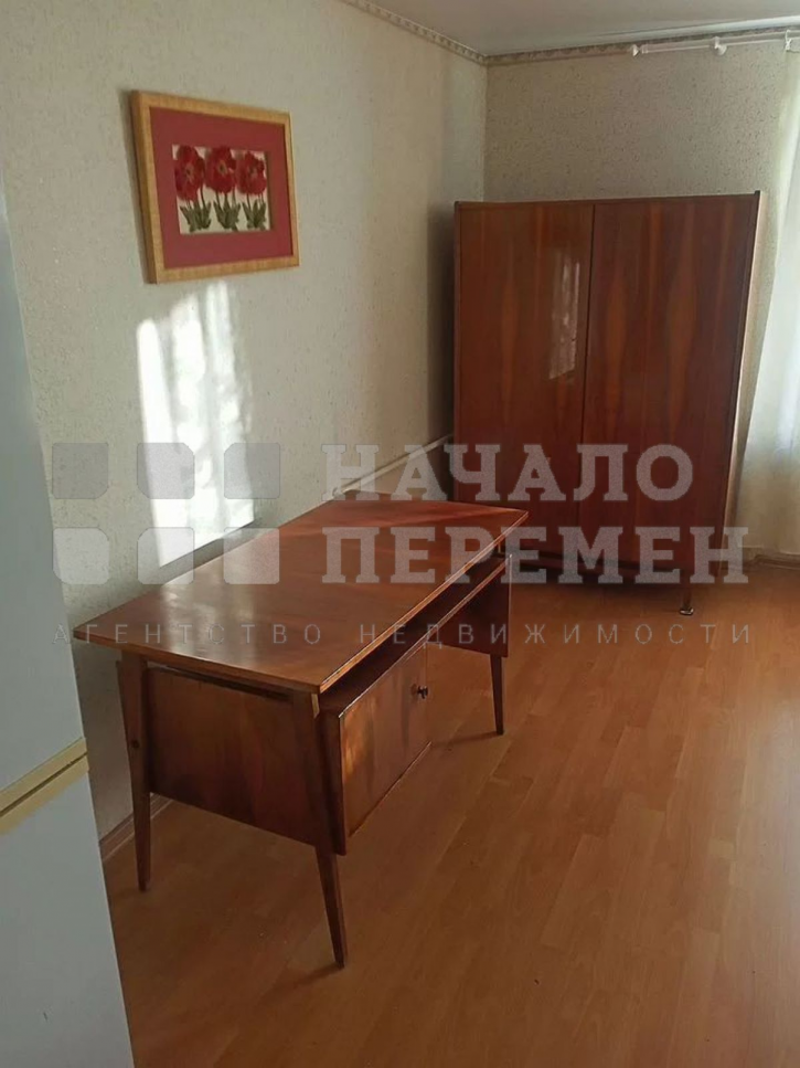 3-комн квартира Челюскинцев ул, 44