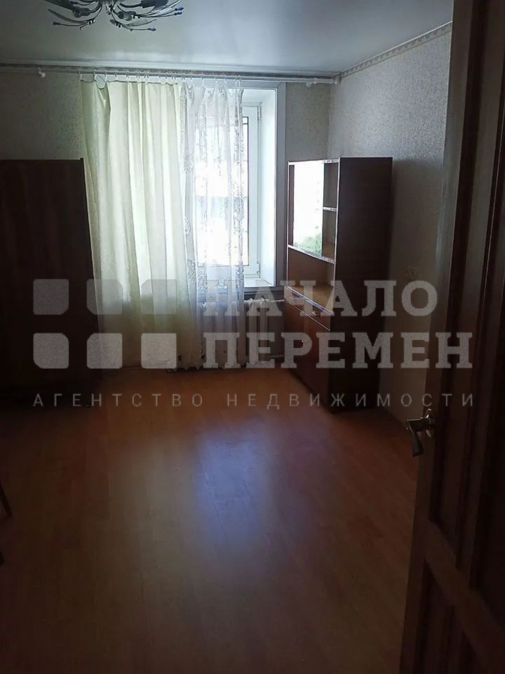 3-комн квартира Челюскинцев ул, 44