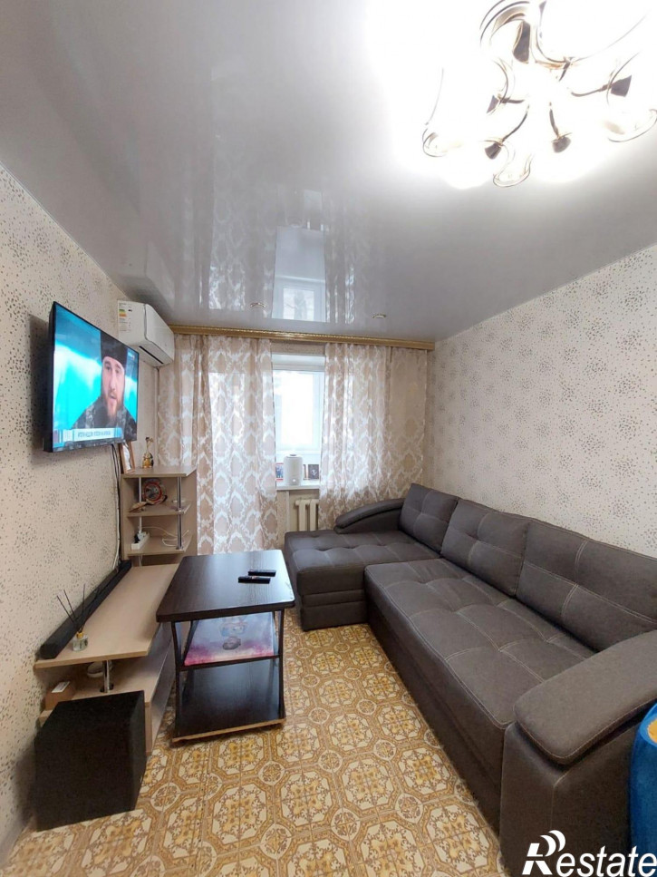 2-комн квартира квартал Рыбный Порт,Находкинский проспект,80