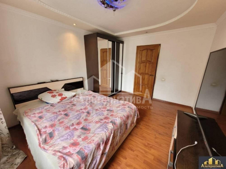 2-комн квартира Хасановская ул.