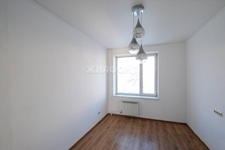 3-комн квартира Покрышкина, 1
