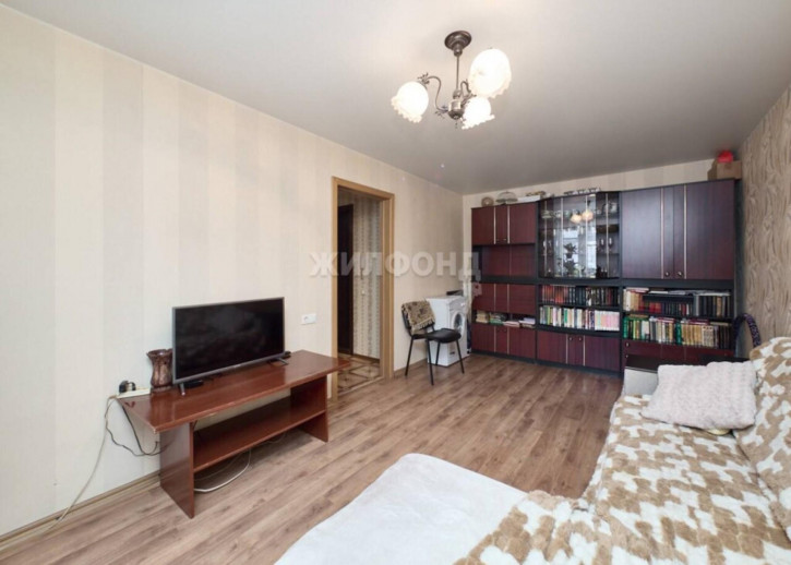 3-комн квартира Весенняя, 18