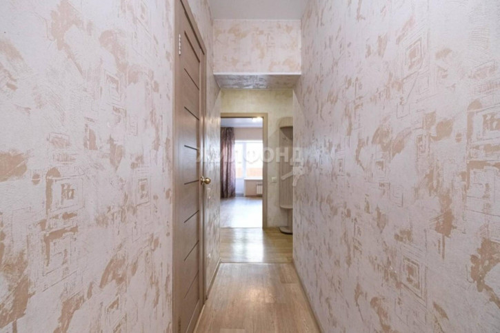 3-комн квартира Новосибирская, 12