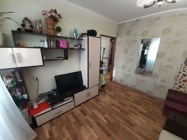 1-комн квартира Александра Матросова улица, 100