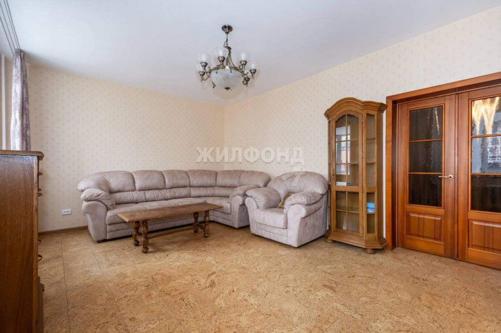 2-комн квартира Кошурникова улица, д.22/1 2-комн квартира Кошурникова улица, д.22/1
