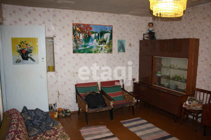 3-комн квартира Луговая улица, 5