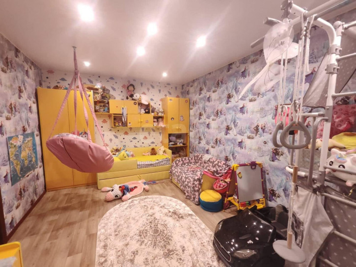 3-комн квартира Костромская улица, 7