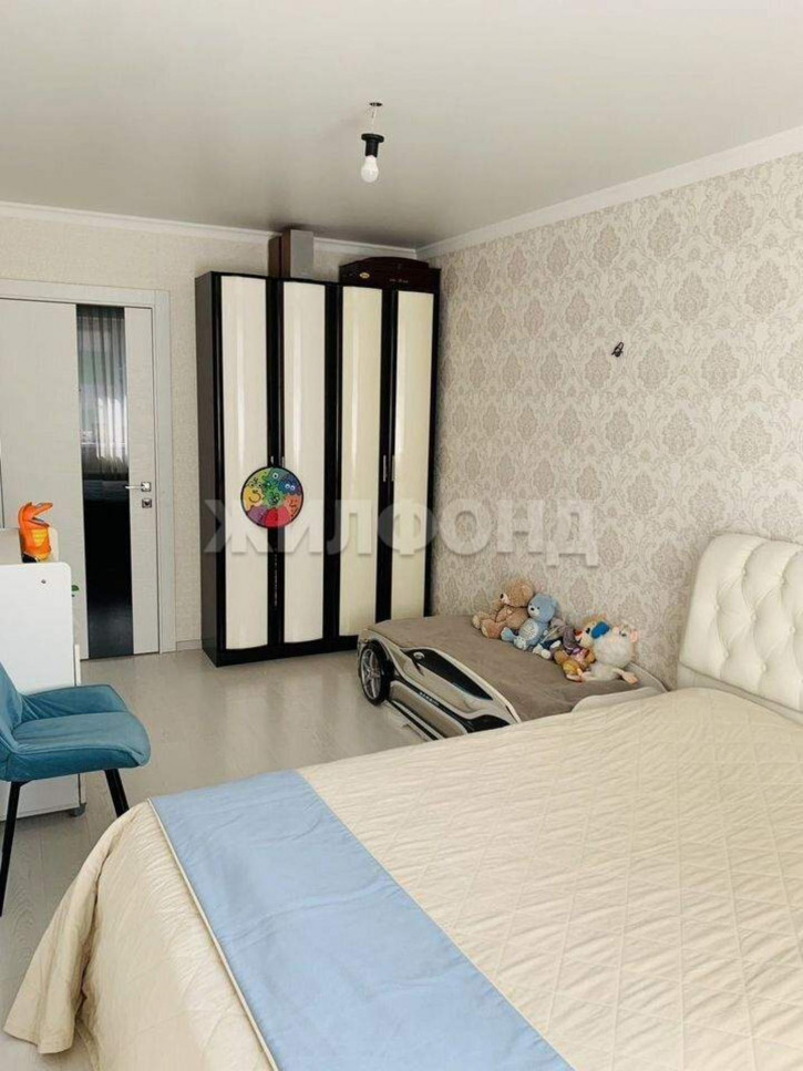 2-комн квартира Челюскинцев улица, д.101б 2-комн квартира Челюскинцев улица, д.101б