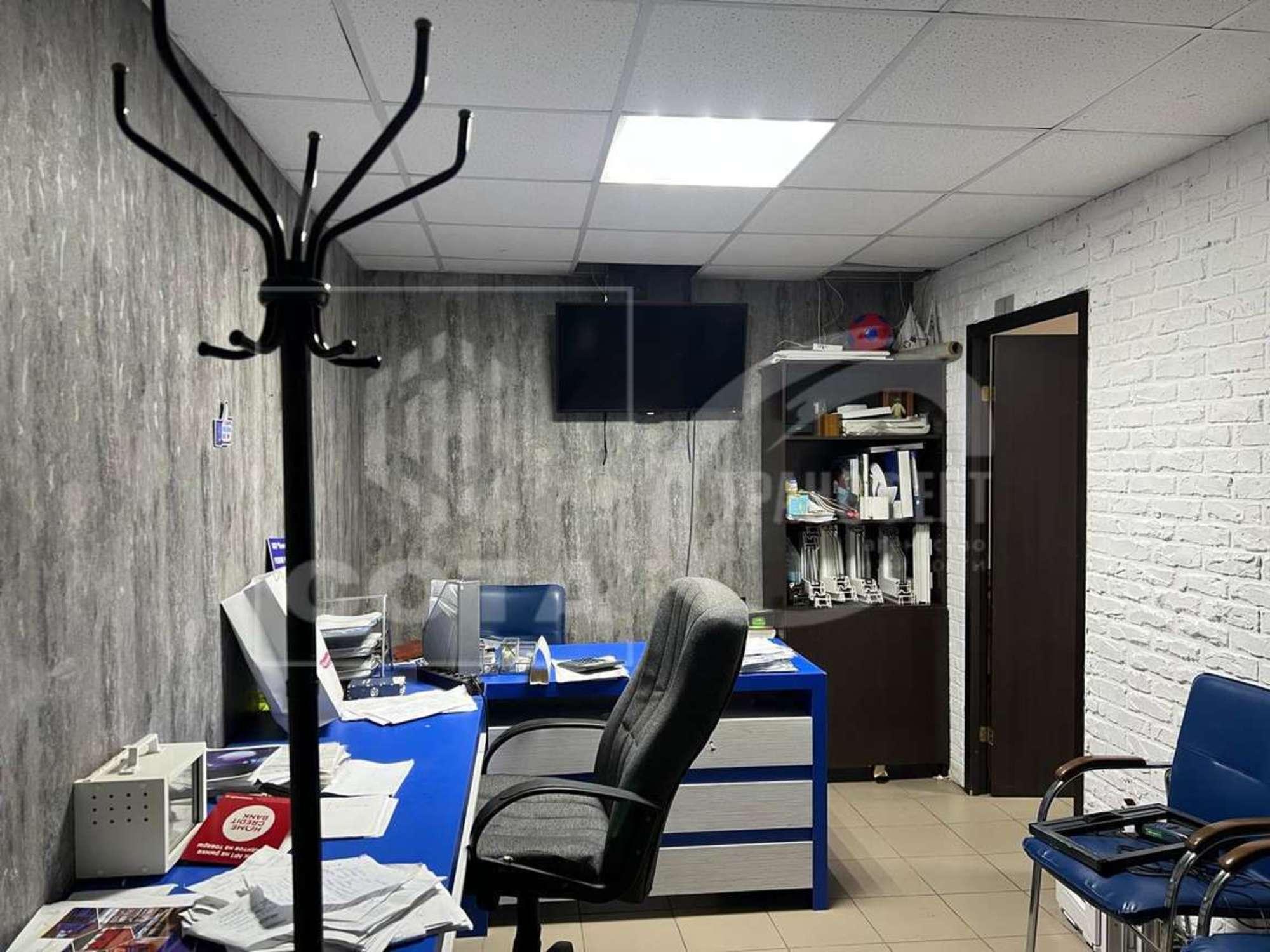 Купить офис, помещение под офис за 7 980 000 рублей на Средне-Московская улица, 45