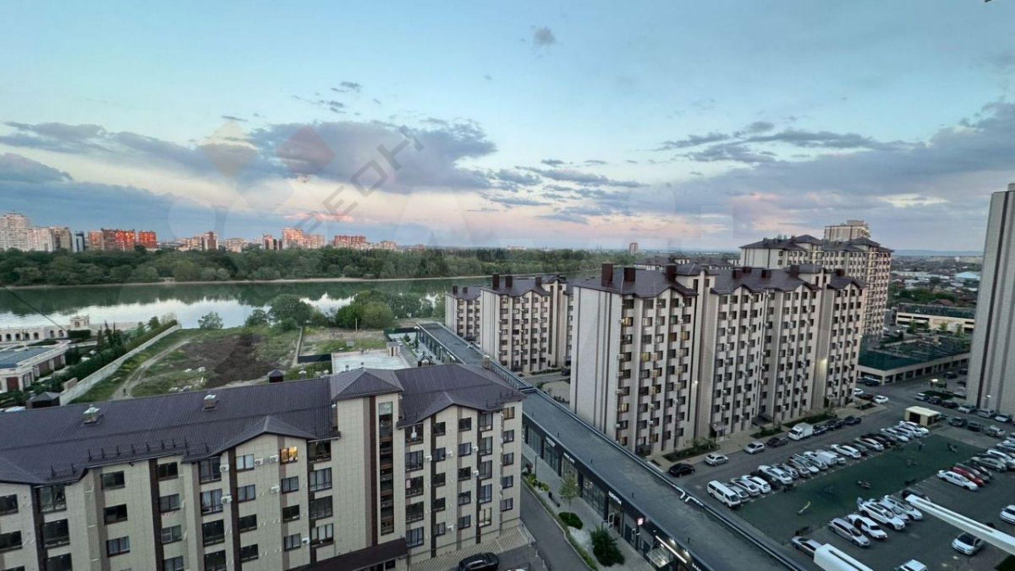 Купить квартиру за 3 780 000 рублей на Береговая ул, 1/ Лит9