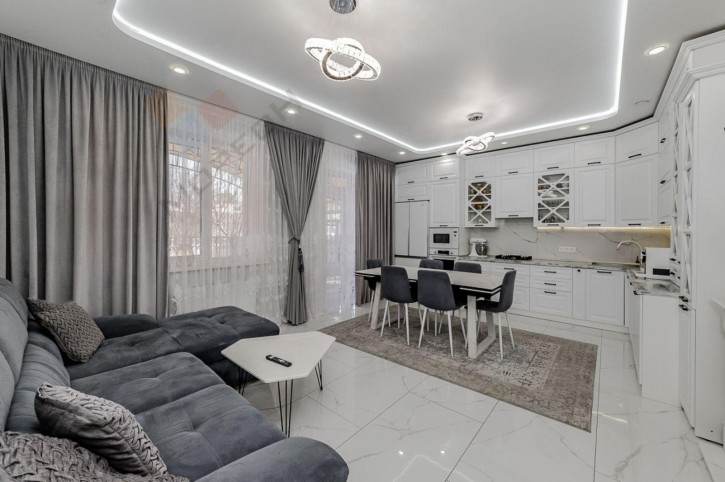 Коттедж/дом Зарничная, 16 Коттедж/дом Зарничная, 16