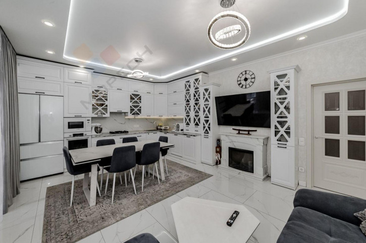 Коттедж/дом Зарничная, 16 Коттедж/дом Зарничная, 16