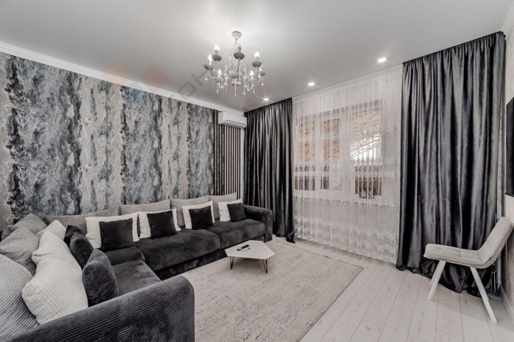 Коттедж/дом Зарничная, 16 Коттедж/дом Зарничная, 16