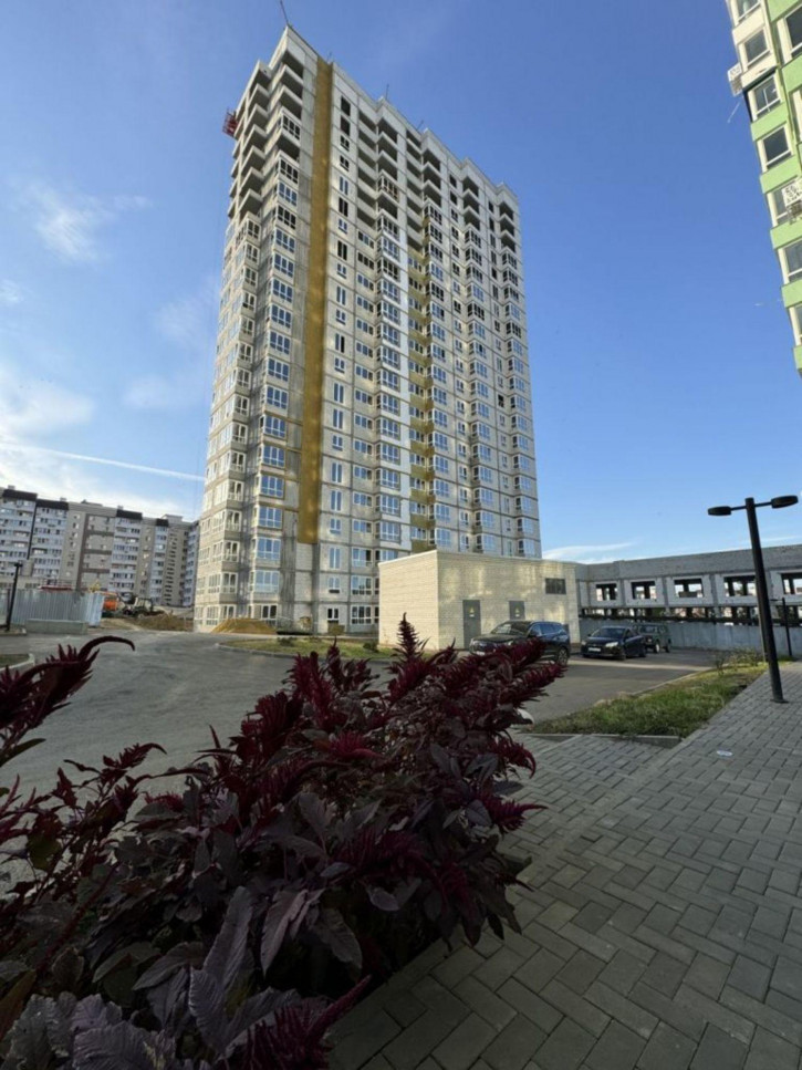 4-комн квартира в новом доме Героев Отечества пр-кт, 3А