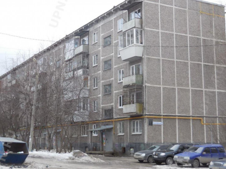 1-комн квартира походная, 68