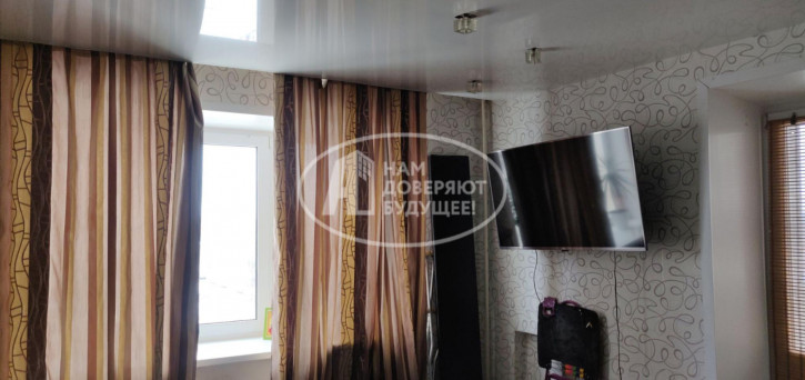 3-комн квартира улица Карла Маркса, 52