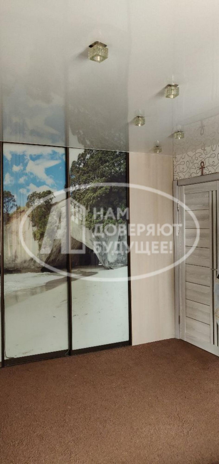 3-комн квартира улица Карла Маркса, 52