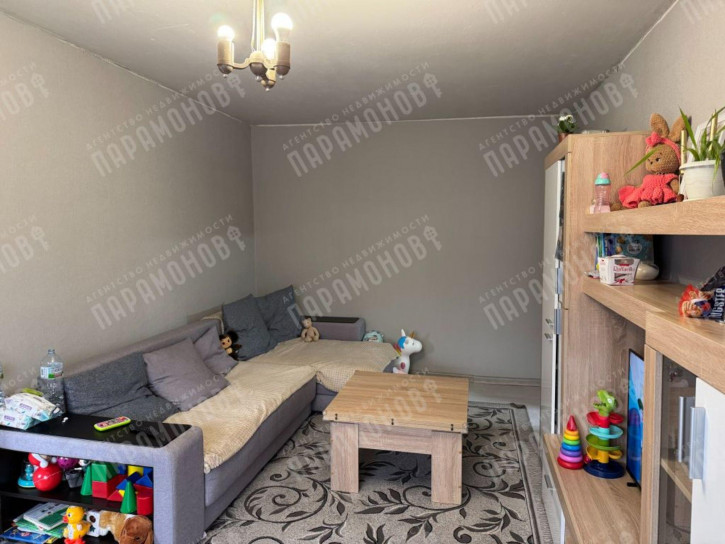 3-комн квартира Орджоникидзе ул, 52к1