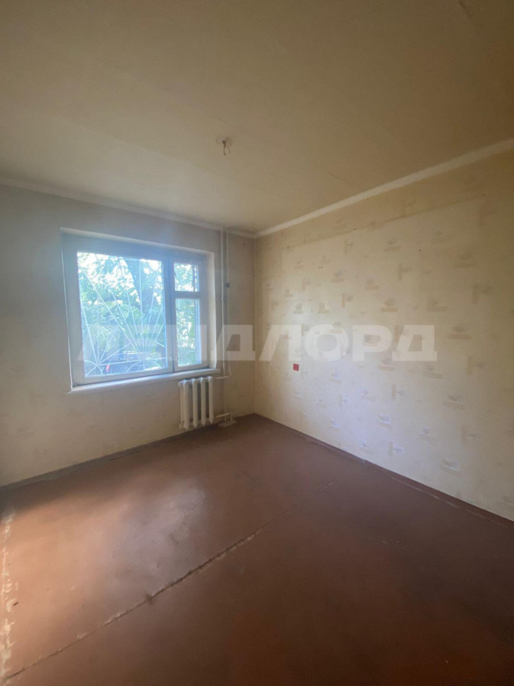 3-комн квартира Вятская улица, 110