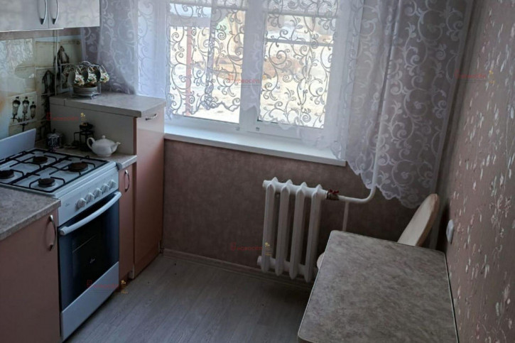 2-комн квартира Октябрьская 1