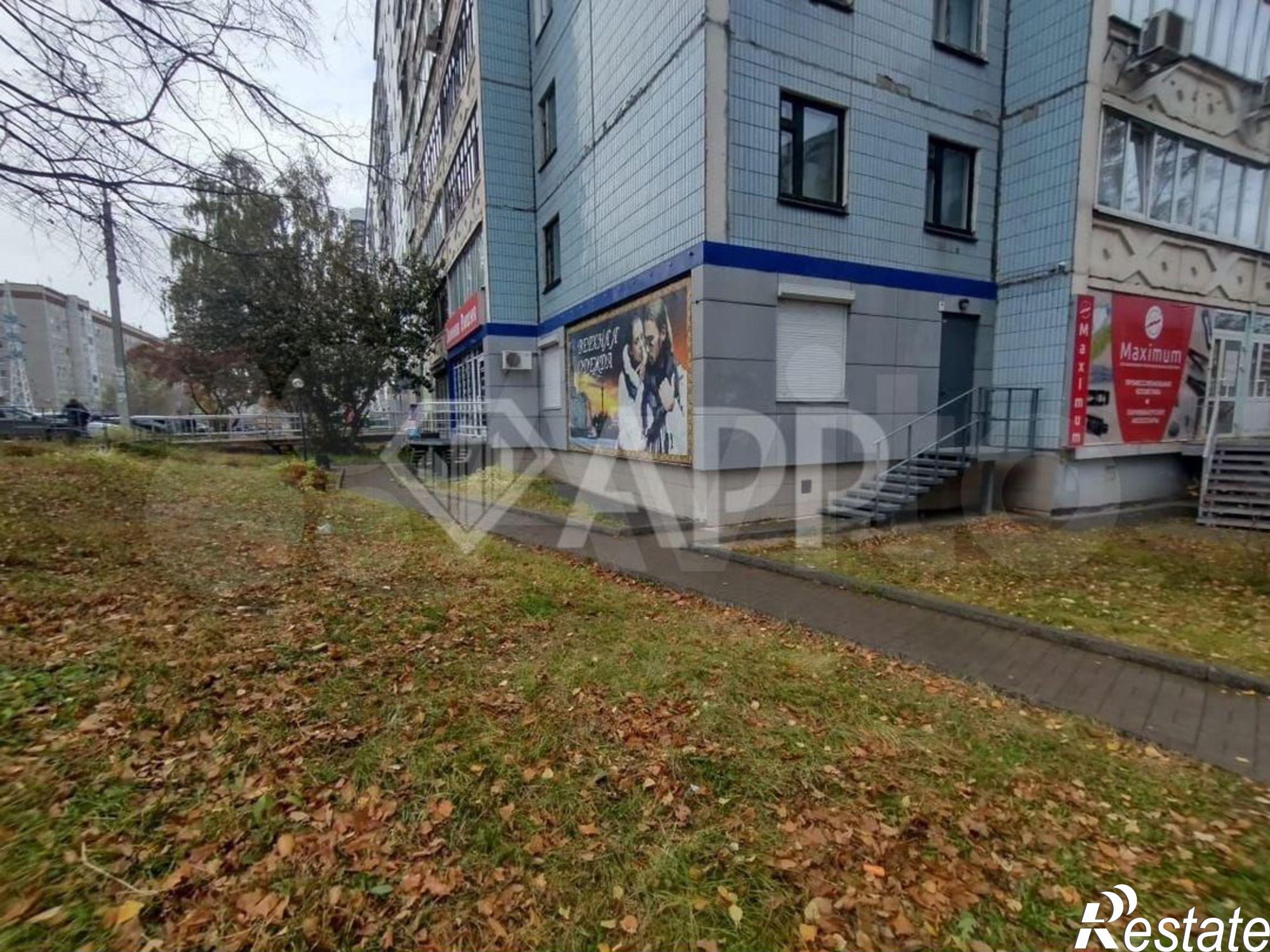 Купить торговое помещение за 9 000 000 рублей на ул Холмогорова, 19