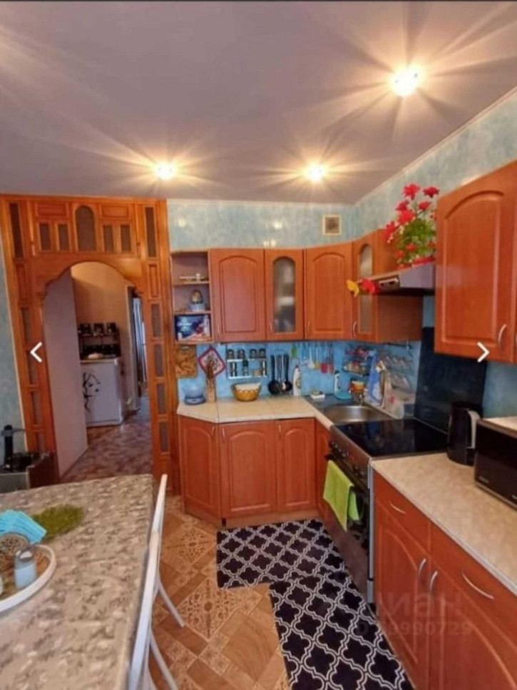 4-комн квартира Дружбы Народов пр-кт, 27
